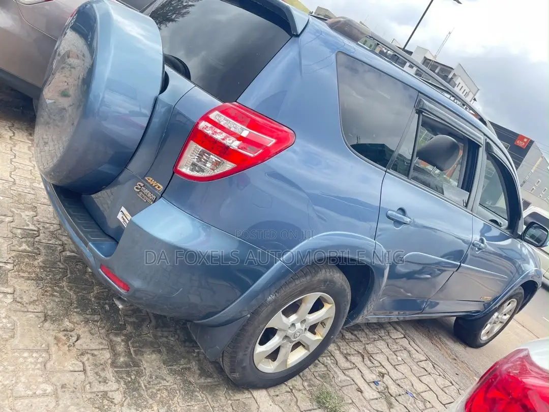 Toyota RAV4 2.5 Limited 2010 Blue