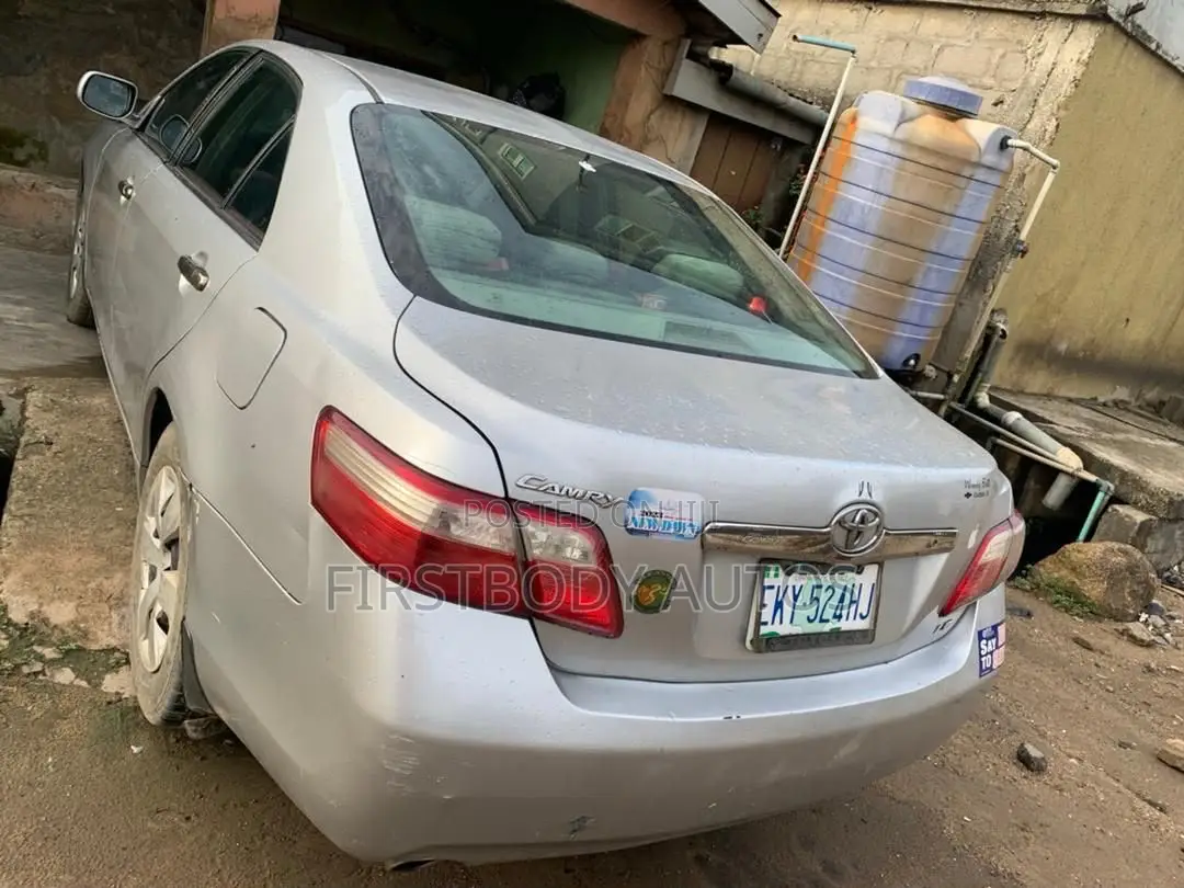 Toyota Camry 2008 Silver