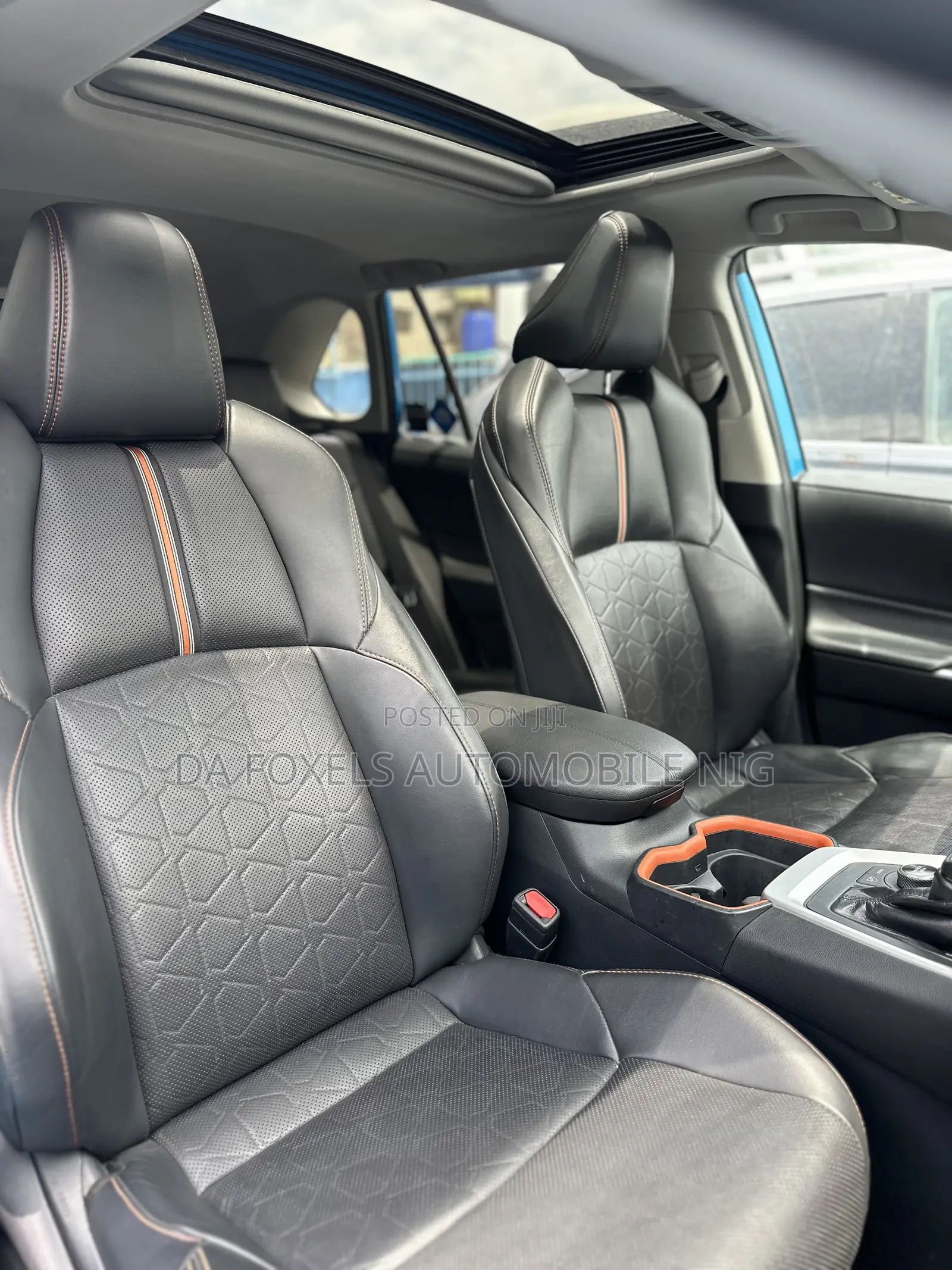 Toyota RAV4 XLE AWD 2019 Blue