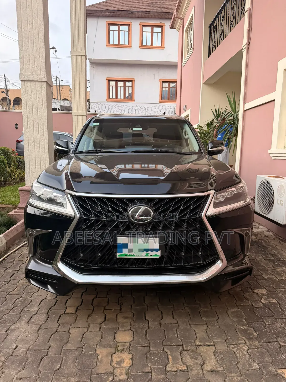 Lexus LX 570 AWD 2018 Black