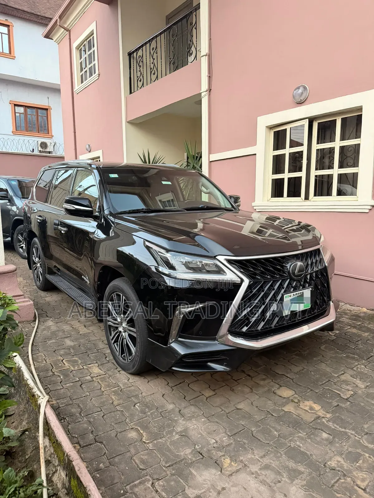 Lexus LX 570 AWD 2018 Black