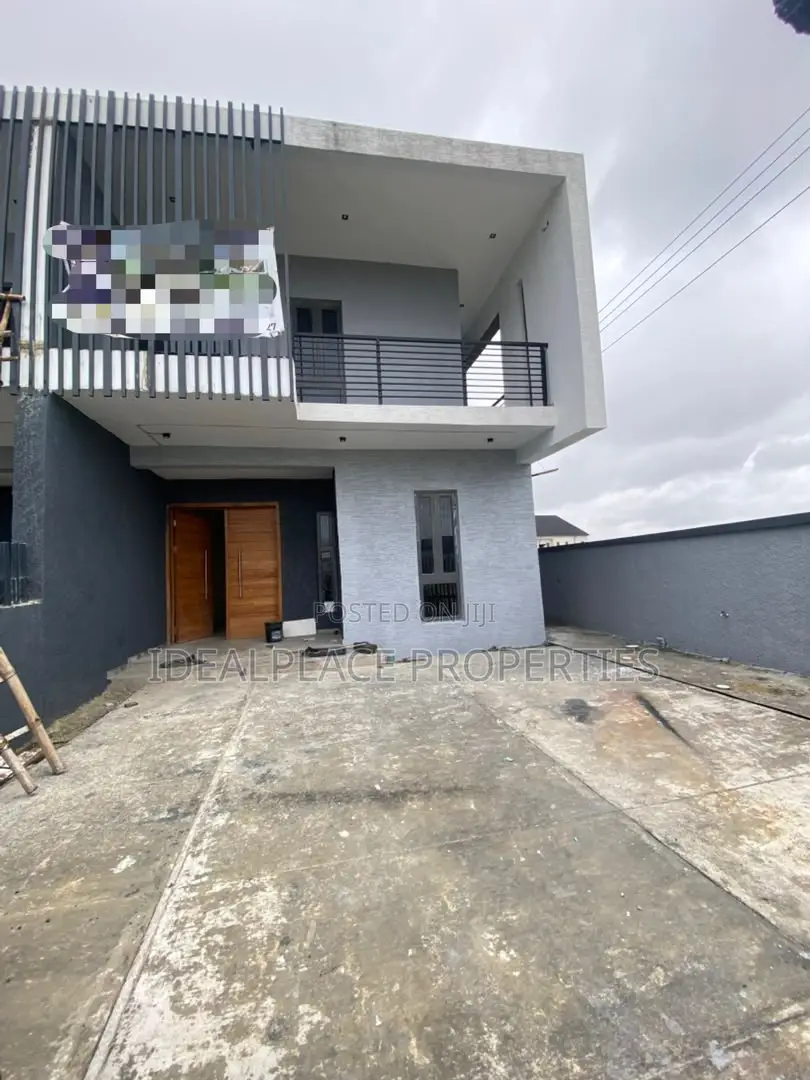 3bdrm Duplex in Sangotedo for sale
