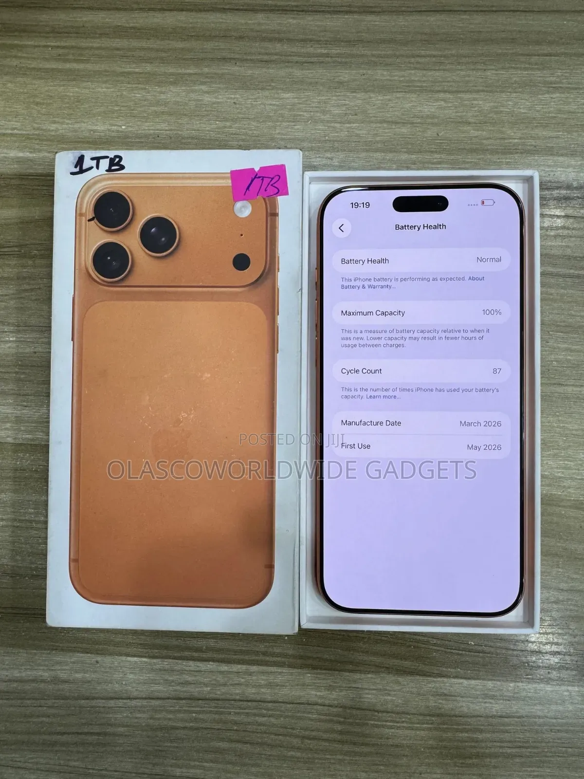 New Apple iPhone 17 Pro Max 1 TB Orange