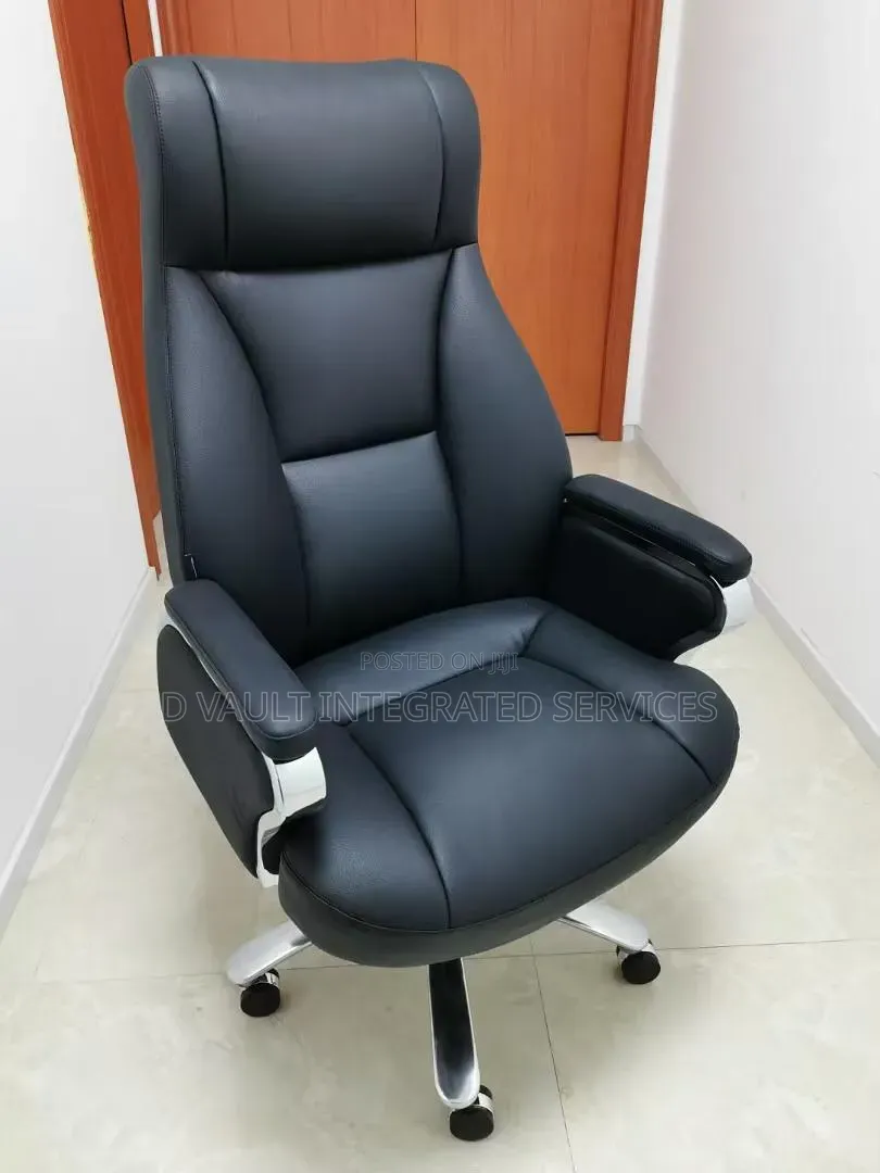 Office Chair / Swivel Office Chair