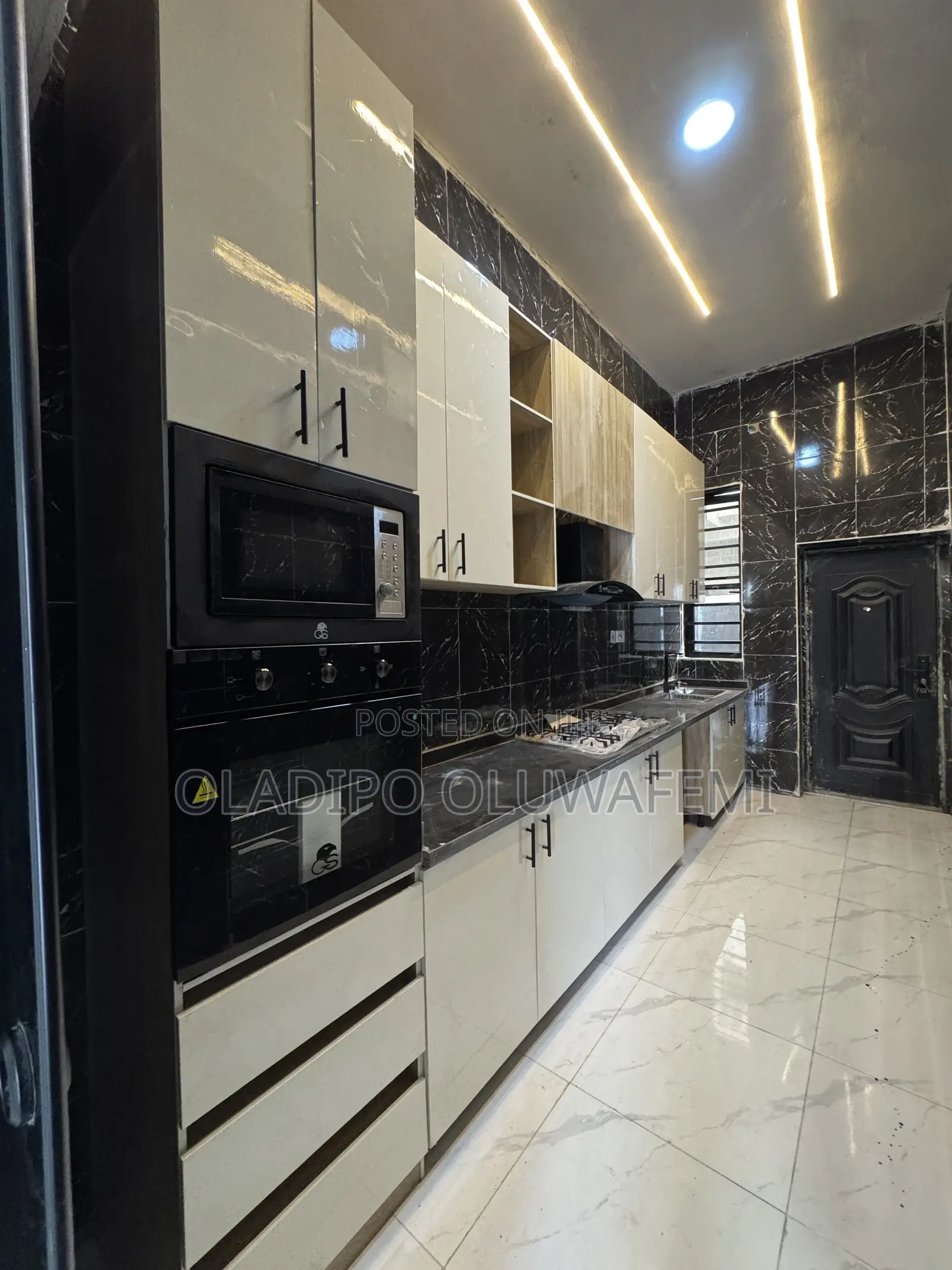 3bdrm Duplex in Atlantic Layout, Lagos State for sale