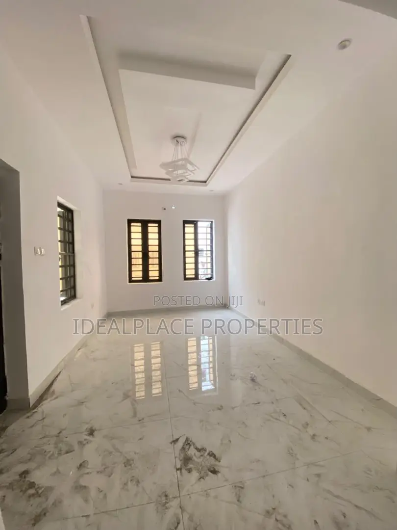 3bdrm Duplex in Sangotedo for sale