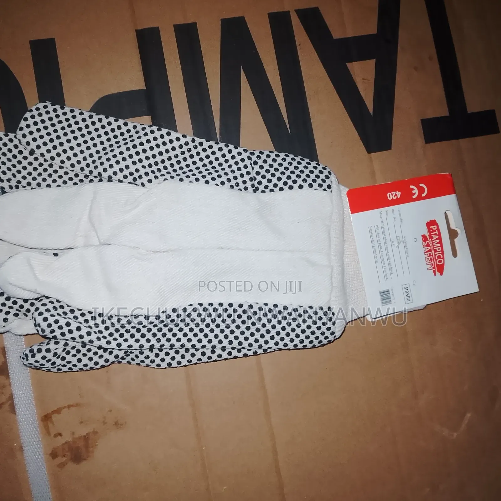 Thick Dotted Hand Gloves