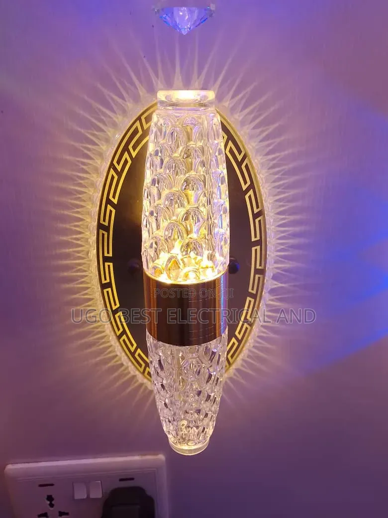 Led Luxury Wall Bracket Light 3 Colour Changing