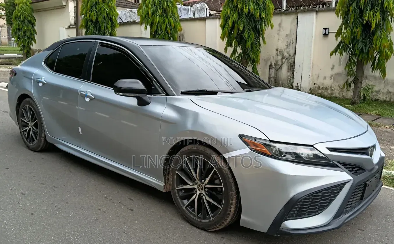 Toyota Camry 2022 Gray