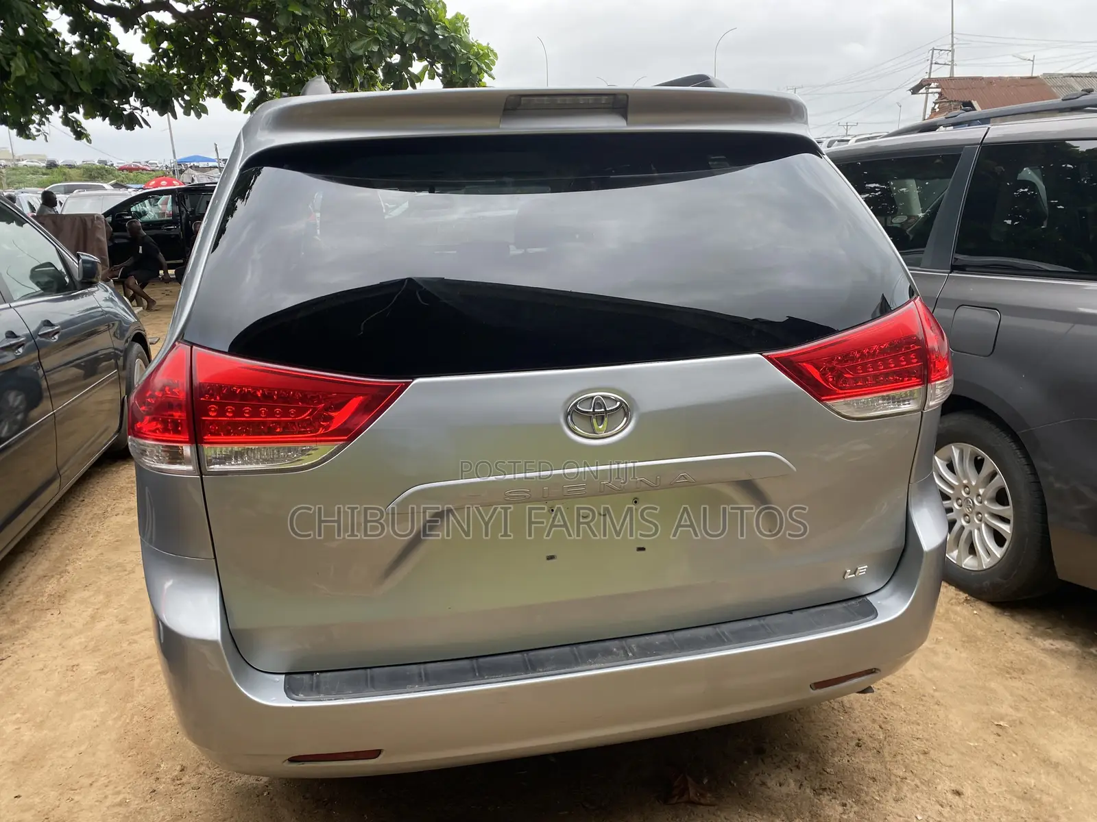 Toyota Sienna LE FWD 8-Passenger 2013 Gray