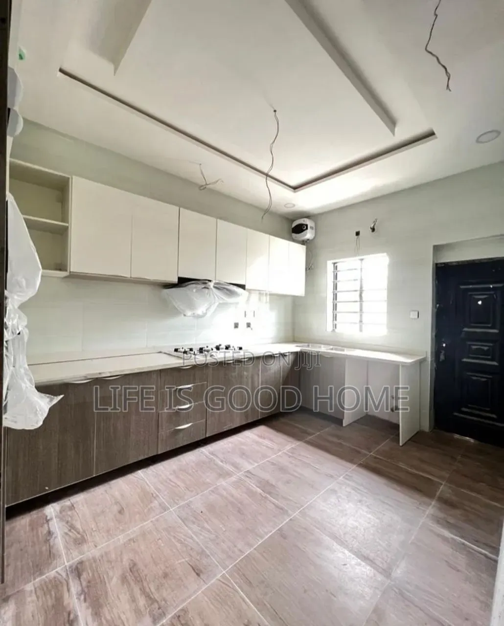 1bdrm Shared Apartment in Atlantic Boulevard, Chevron for rent