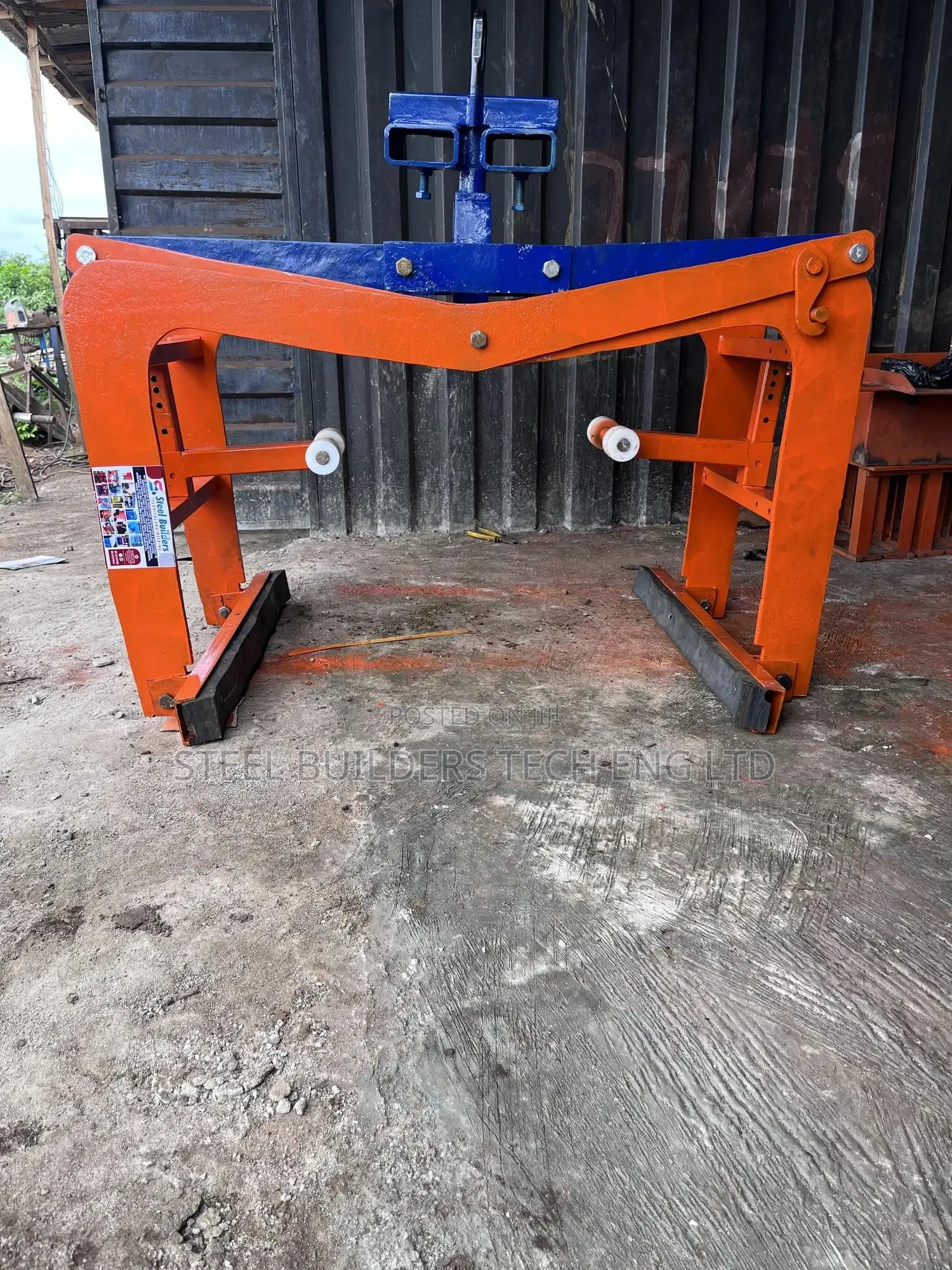 Mechanic Clamp for Paving Stone