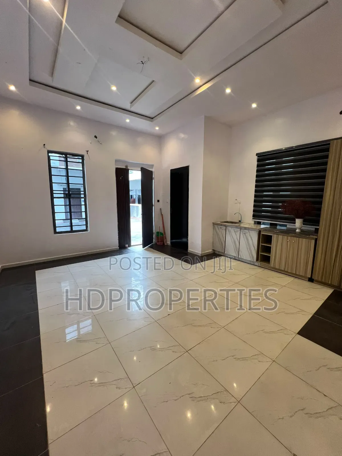 Mini Flat in Royal Pine, Lagos Island / Lagos Island for rent