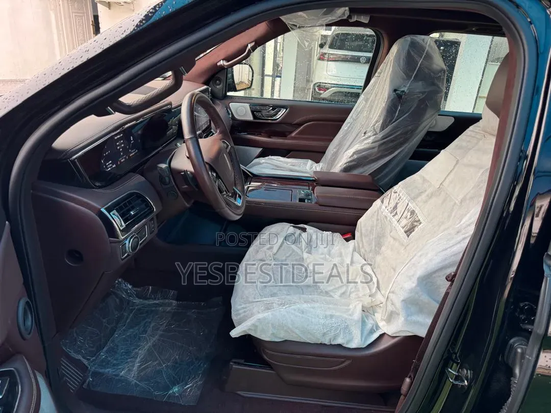 New Lincoln Navigator L 2023 Black