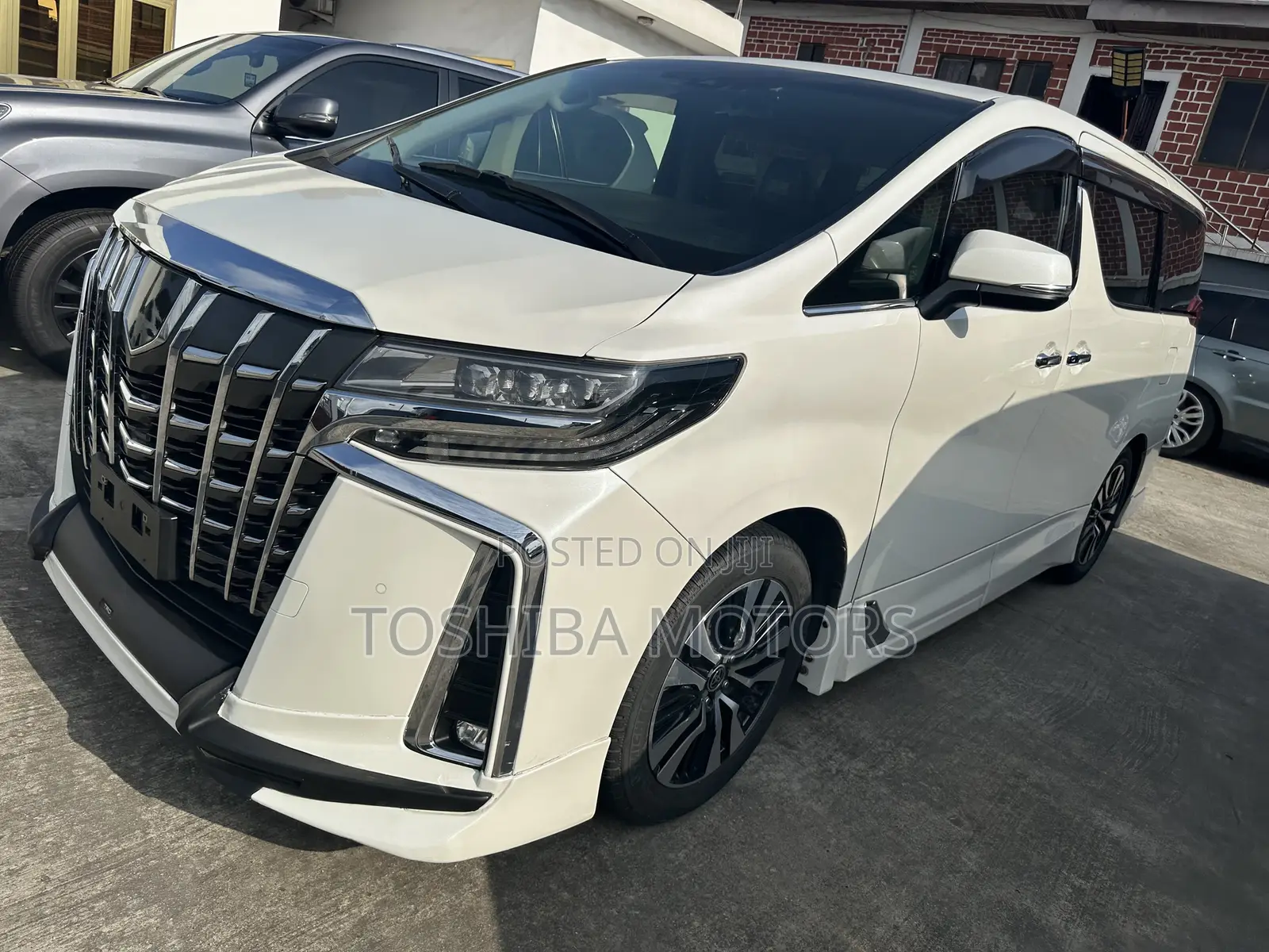 Toyota Alphard 2020 White