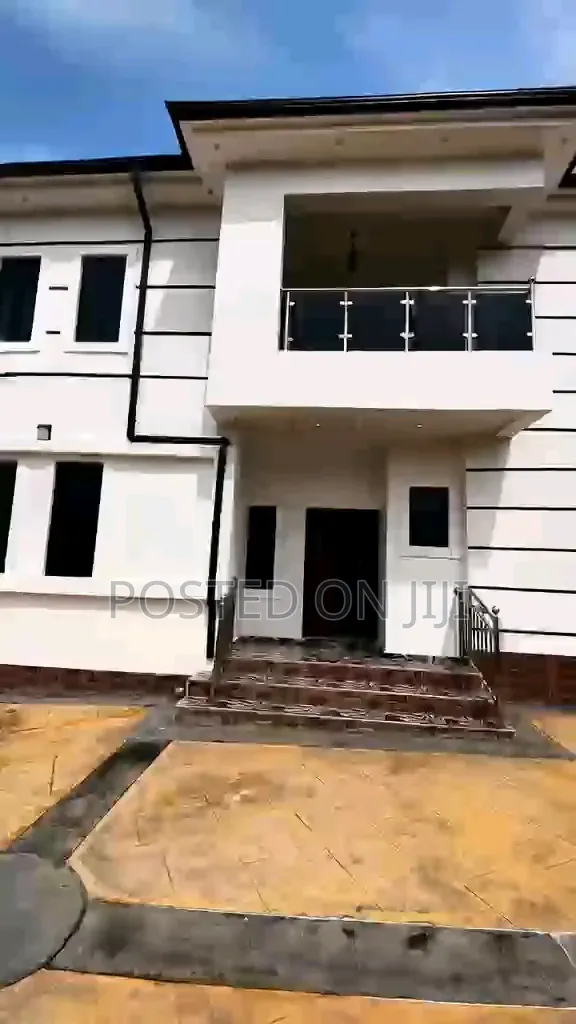Furnished 6bdrm Duplex in Helui Estate, Enugu for sale