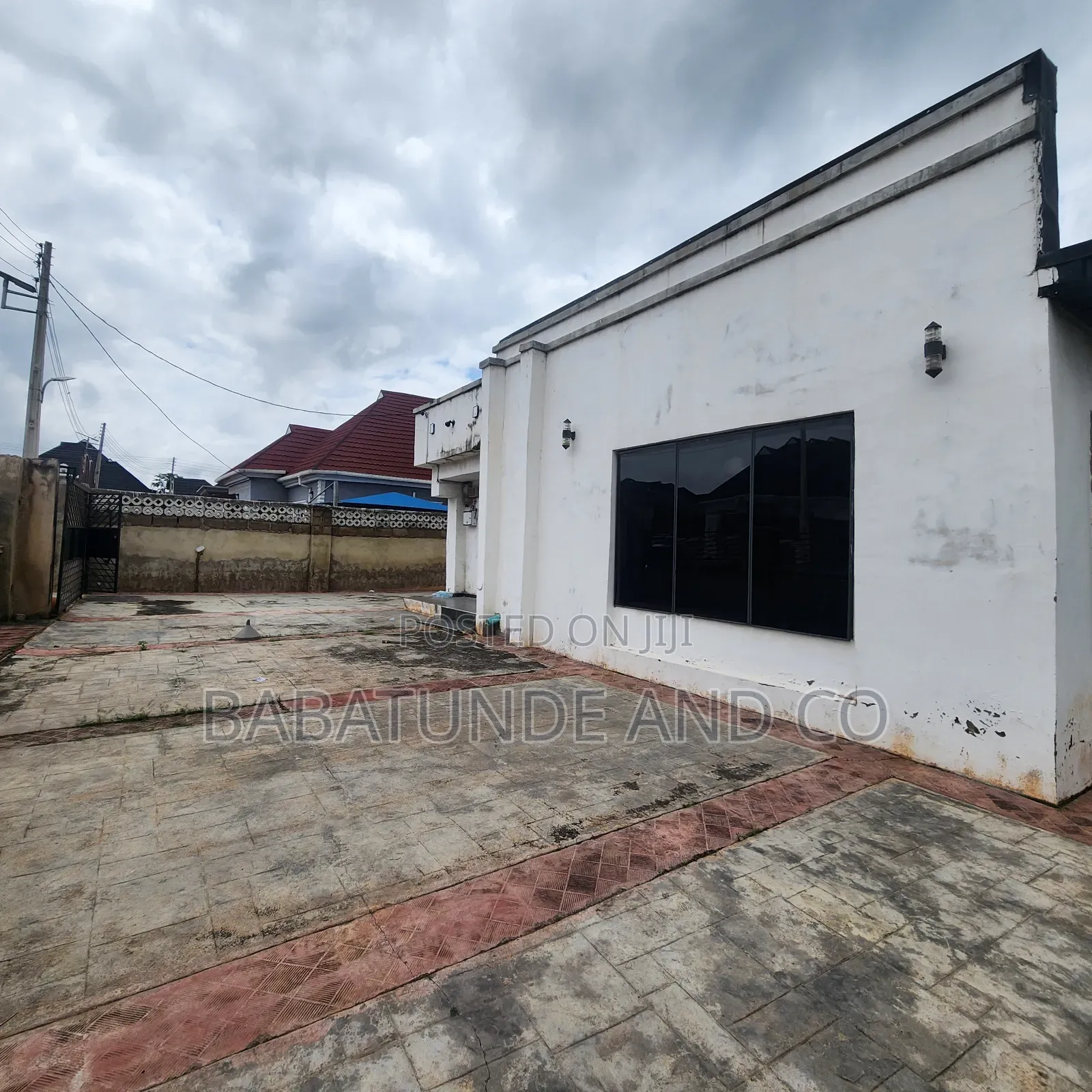 4bdrm Bungalow in City Park And, Iwo Road for sale