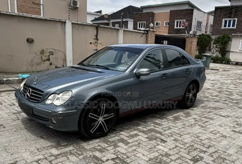 Mercedes-Benz C280 2006 Blue