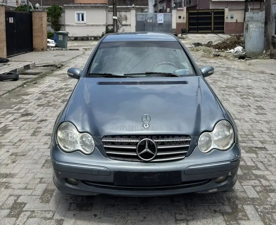 Mercedes-Benz C280 2006 Blue