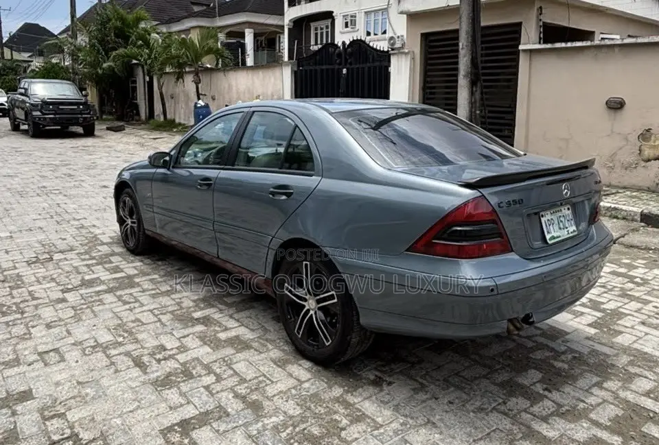 Mercedes-Benz C280 2006 Blue