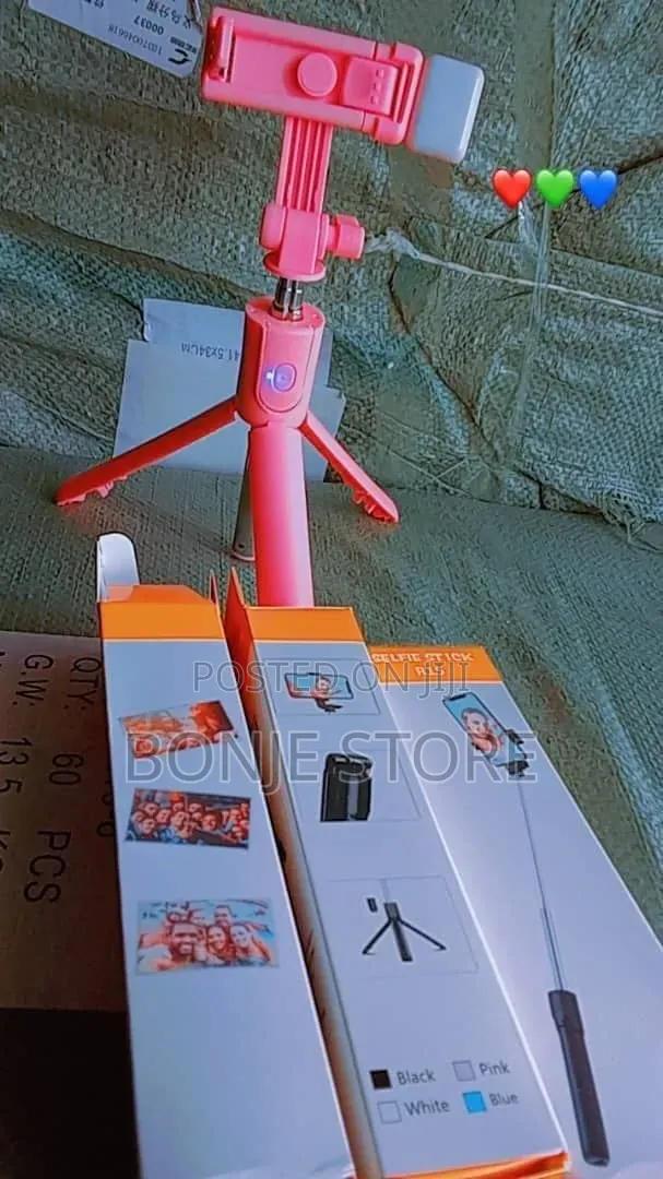 Selfie Stick Tripod + Fill Light + Shutter Remote Key Features