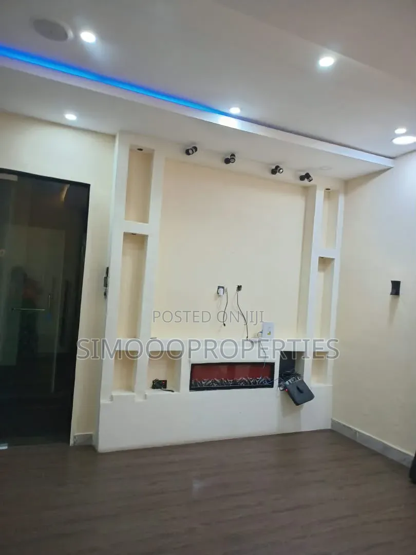 5bdrm Duplex in Mayfair, Awoyaya for sale