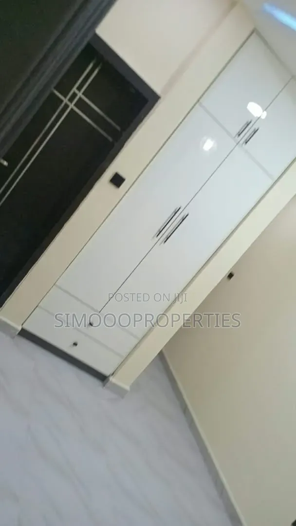 5bdrm Duplex in Mayfair, Awoyaya for sale