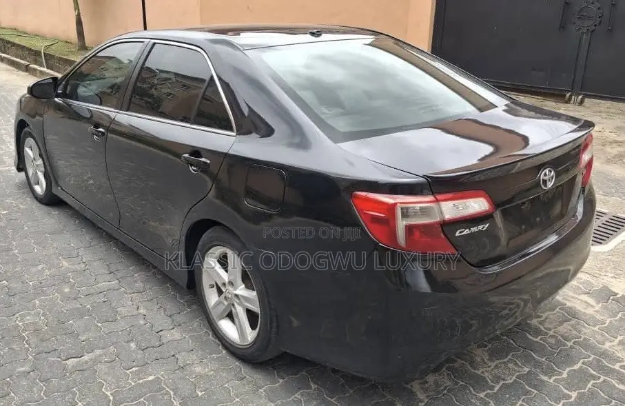 Toyota Camry SE Sport 4dr Sedan (2.5L 4cyl 6A) 2014 Black
