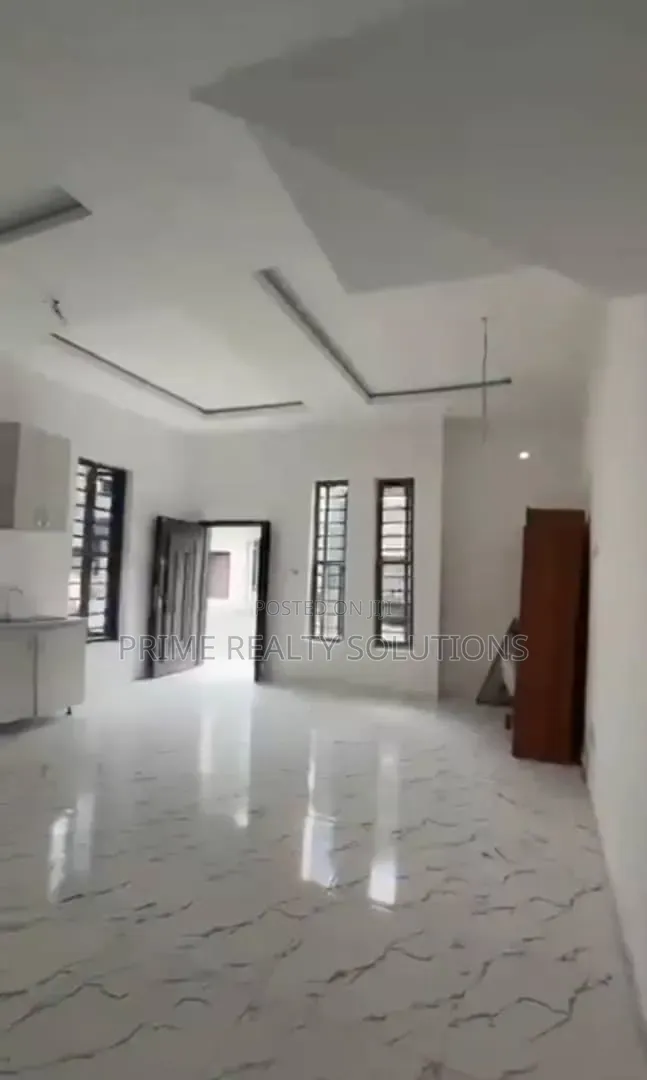 Mini Flat in Lekki Expressway for rent