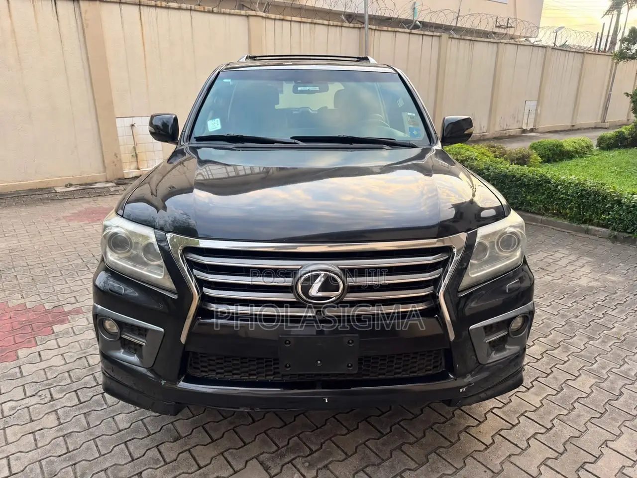 Lexus LX 570 AWD 2014 Black