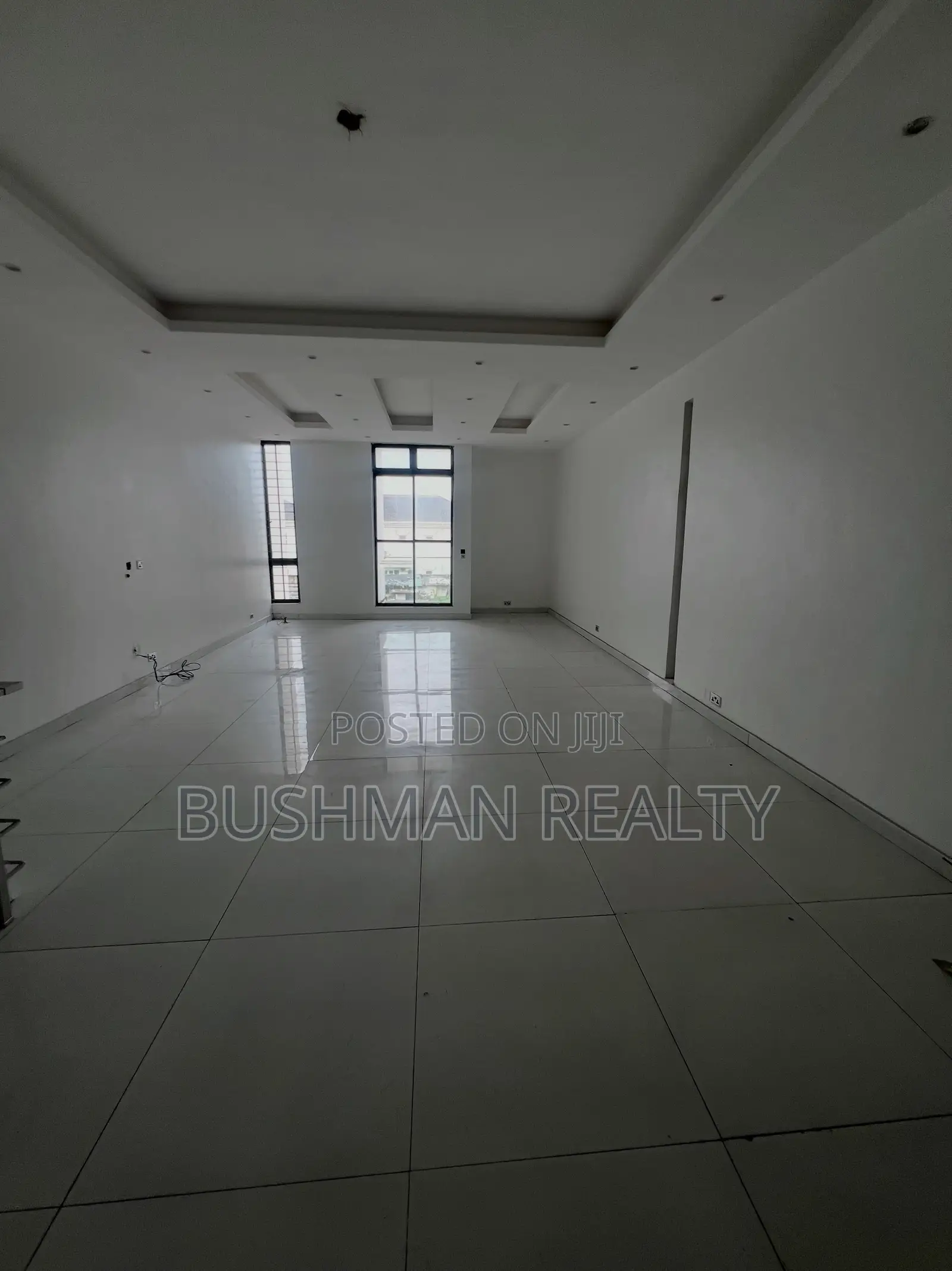 4bdrm Duplex in Lekki Phase 1 for rent