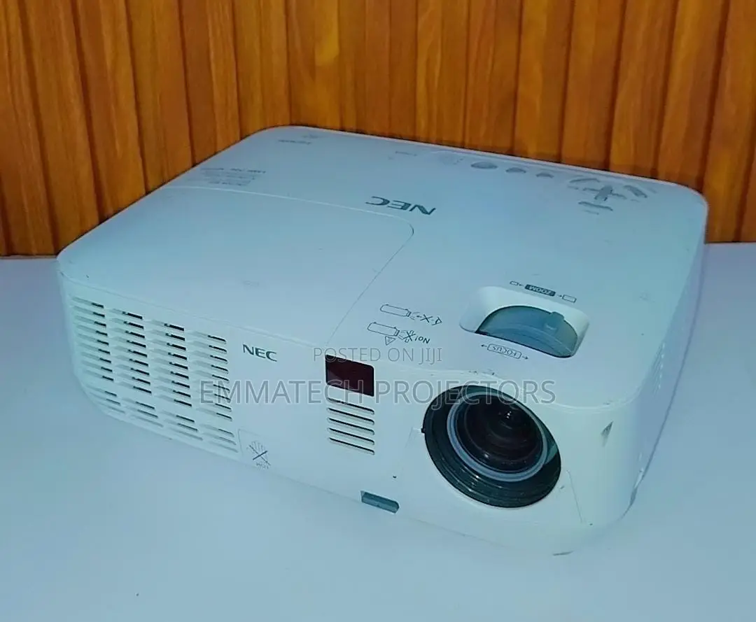 Uk HD NEC TV Projector Lagos , Ibadan , Abuja ,Calabar , PH , Delta