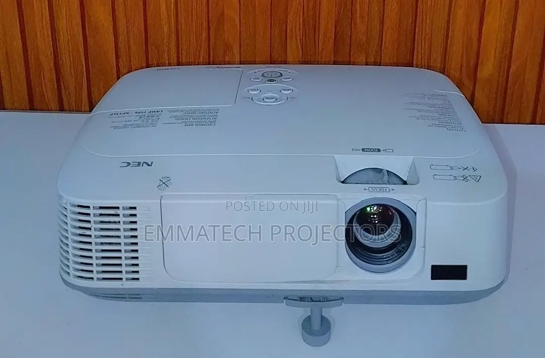 Projector Nec Portable Lagos , Ikorodu , Ilorin ,Ibadan ,Enugu ,Abuja