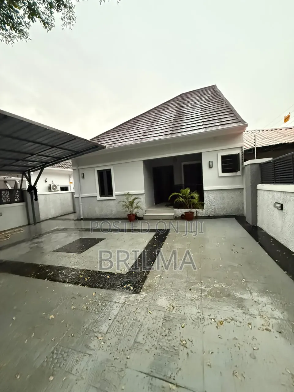 3bdrm Bungalow in Mbora for sale