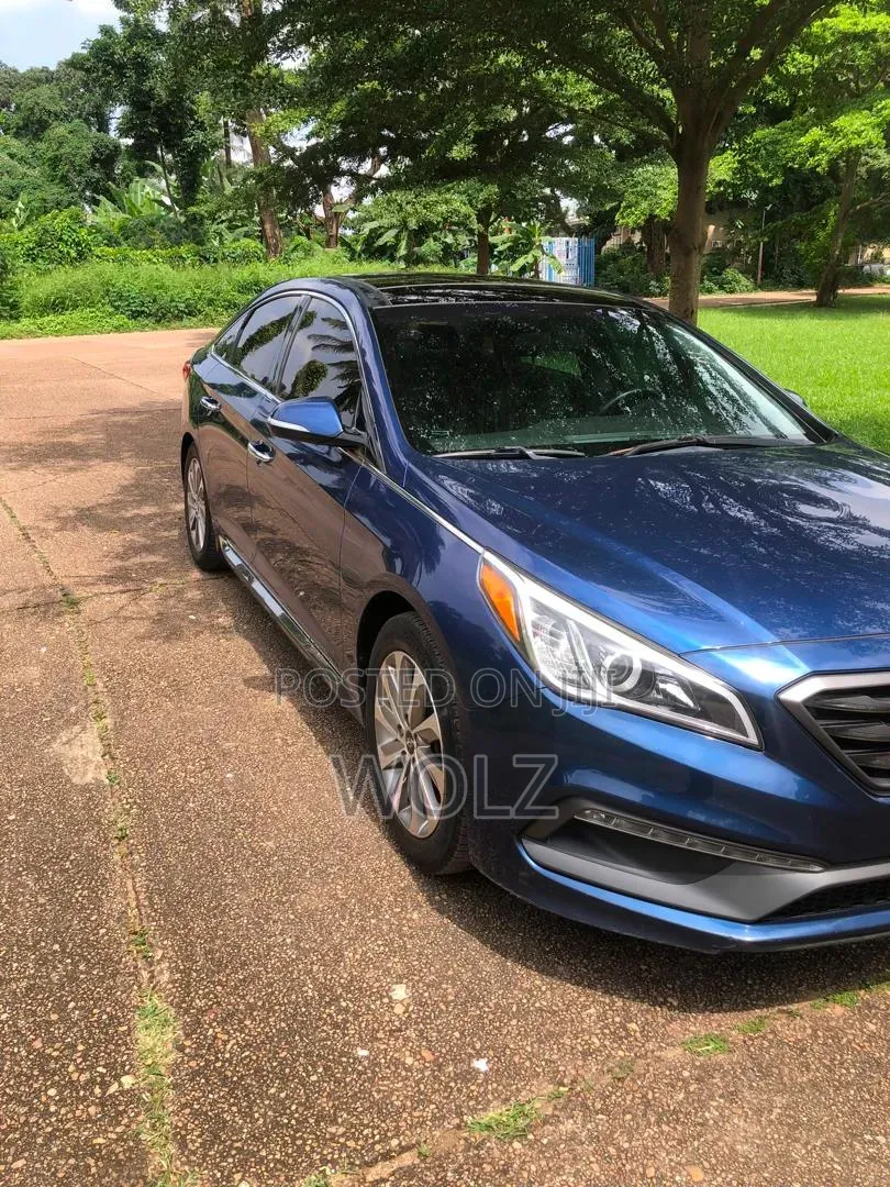 Hyundai Sonata Limited 4dr Sedan (2.4L 4cyl 6A) 2015 Blue