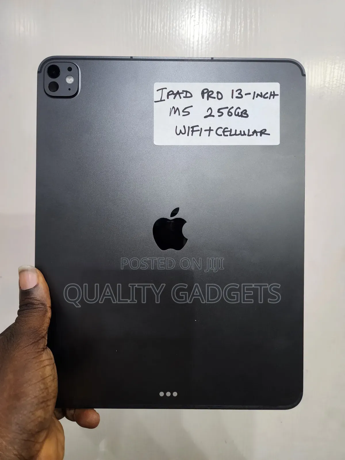 Apple iPad Pro 13 (2025) 256 GB Gray