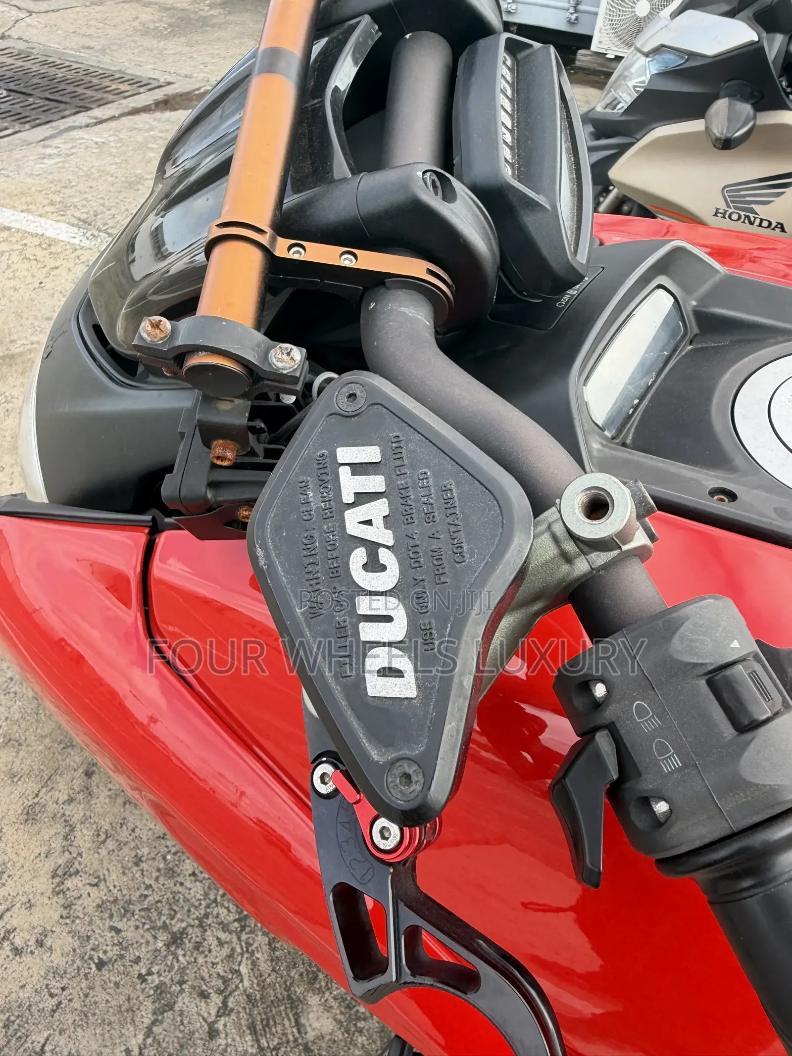 Ducati Diavel 1260 2016 Red