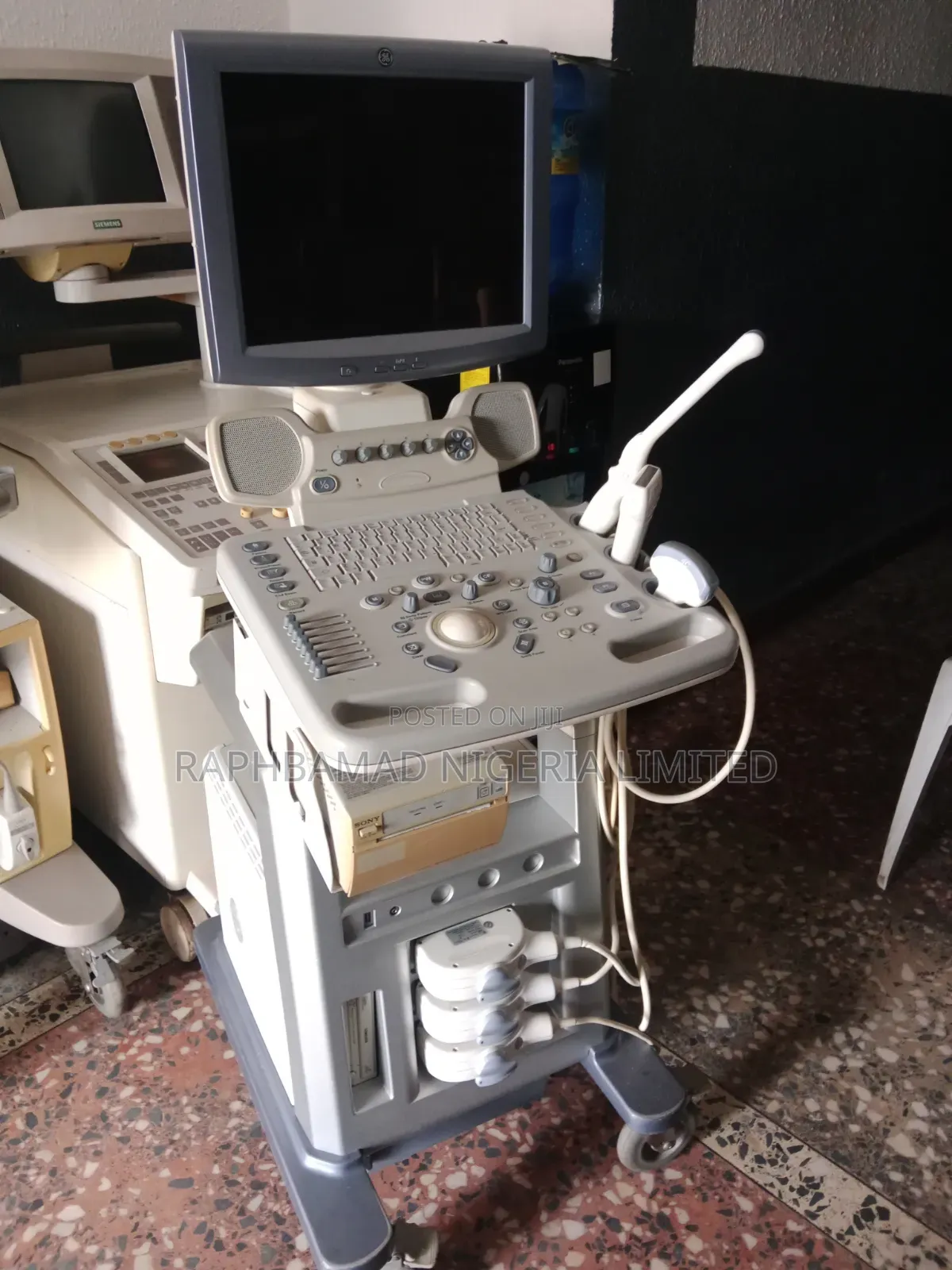 Color Doppler Ultrasound Machine - Logiq P5