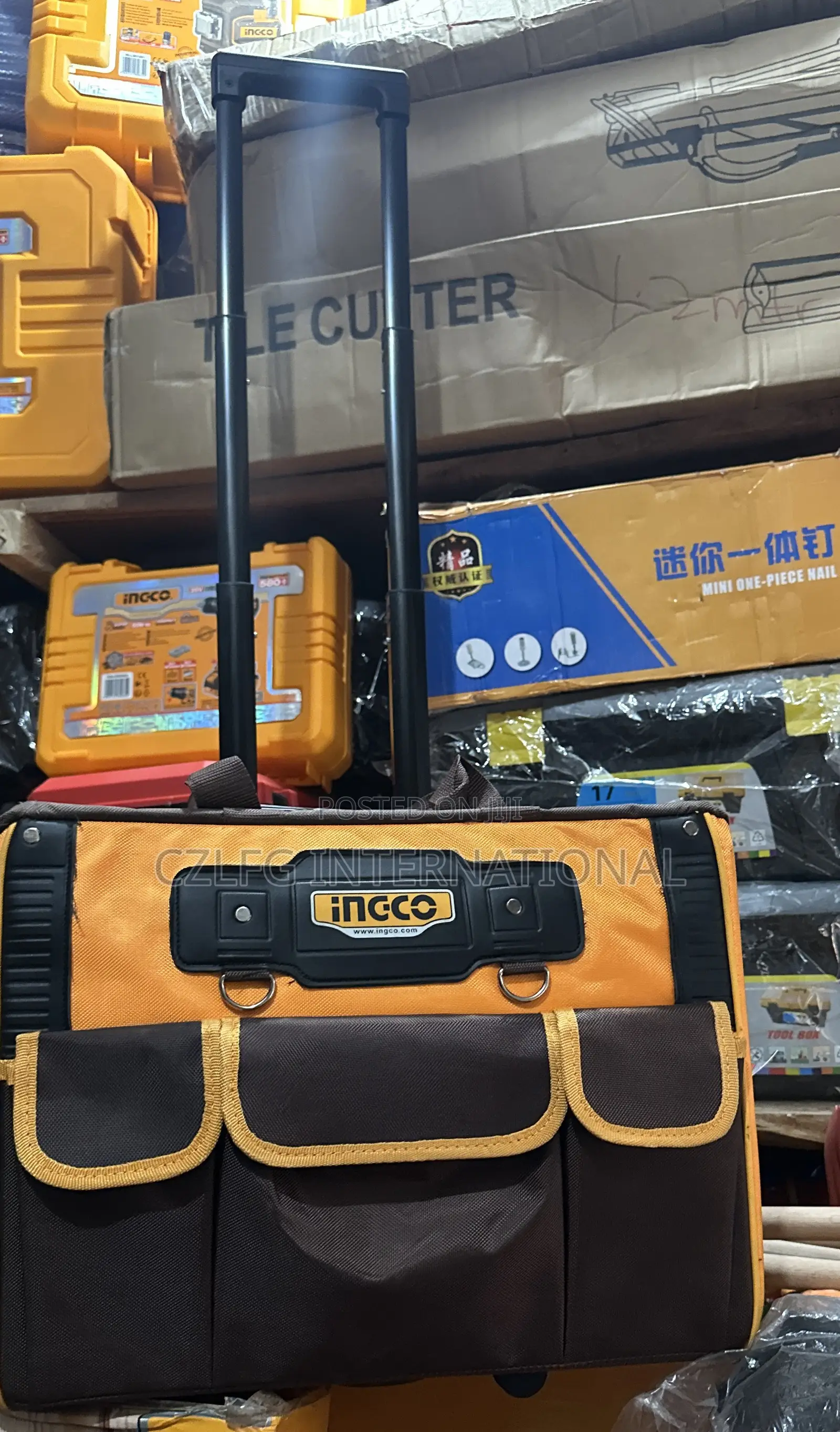 20” Ingco Tools Rolling Bag