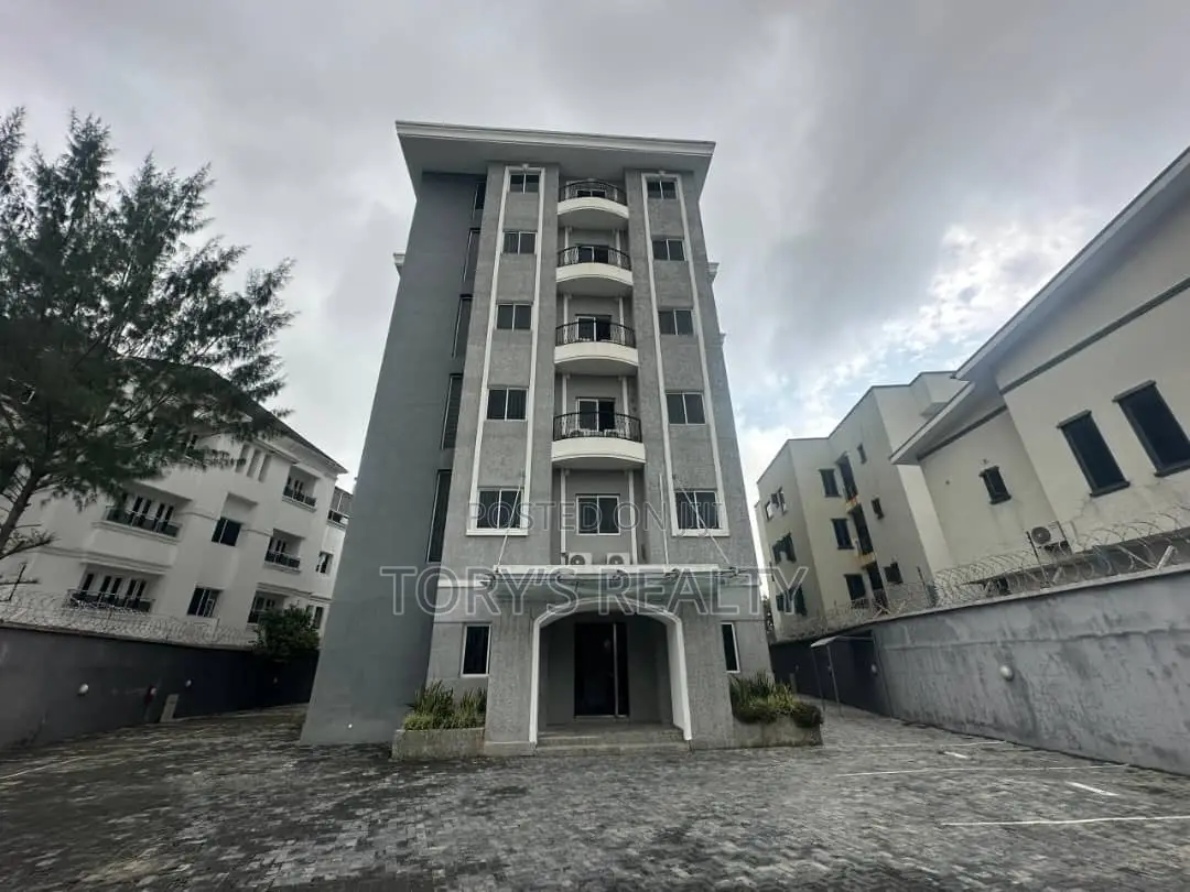 17bdrm Apartment in Ikoyi S.W for rent