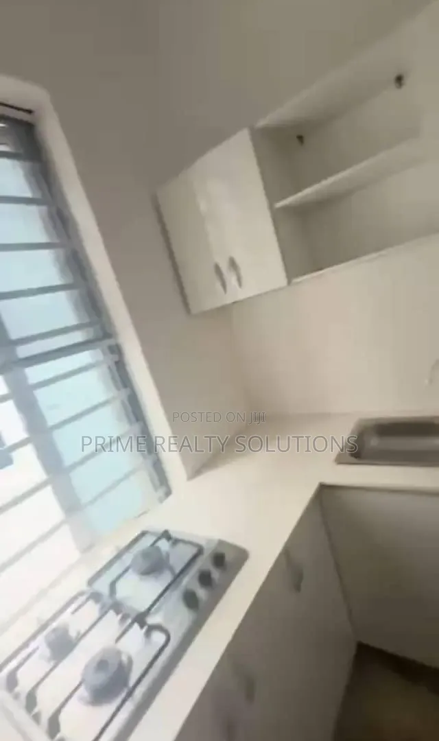 Mini Flat in Lekki Phase 1 for rent