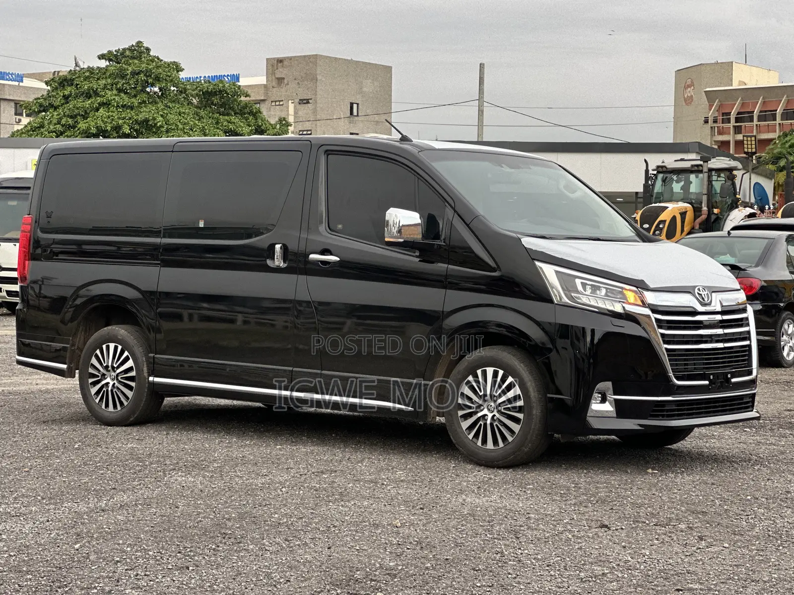 New Toyota Granvia Premium 3.5 V6 Petrol 6-Seater 2026 Black