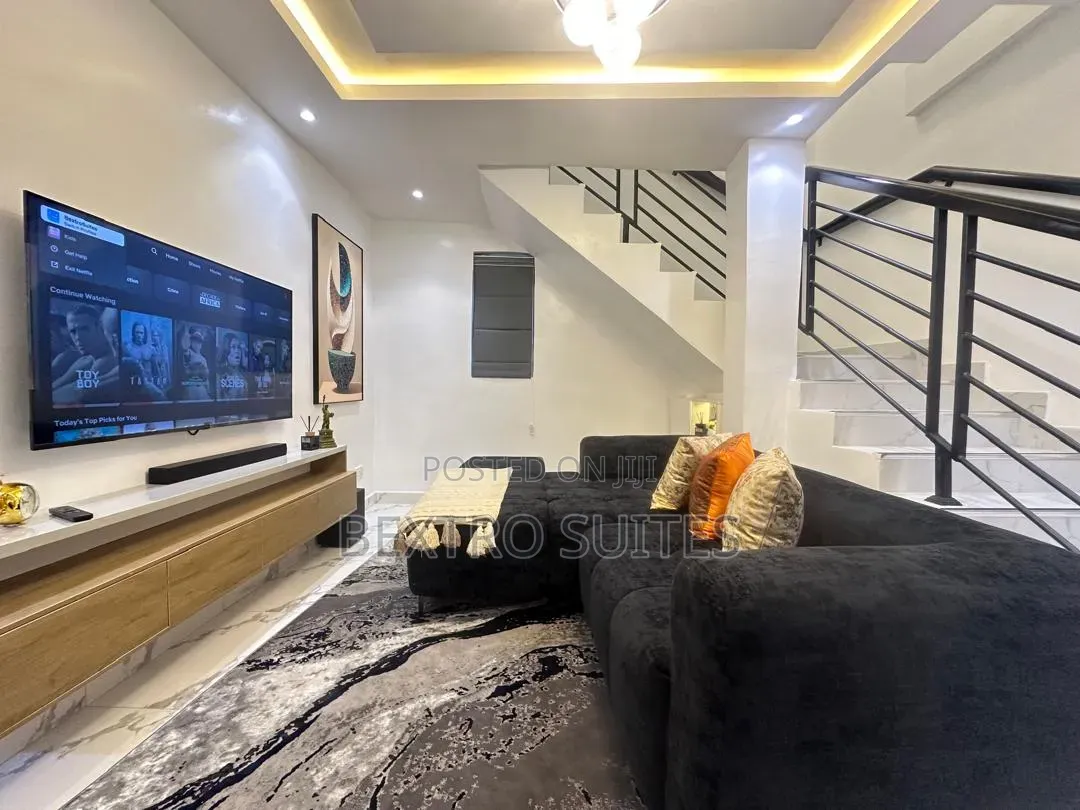 Stylish 2-Bedroom Duplex Shortlet in Magodo Phase 1