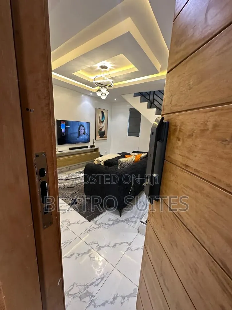 Stylish 2-Bedroom Duplex Shortlet in Magodo Phase 1