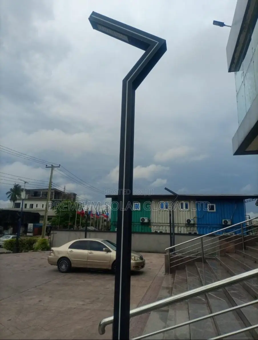 Outdoor Solar Body Street Light