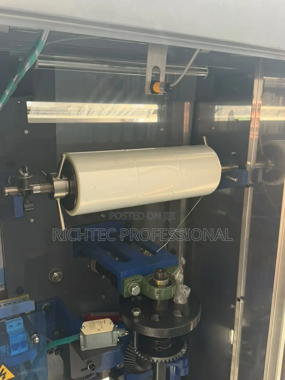 Automatic Liquid Packaging Machine - SURE AS1000 Liquid Filling Sealer