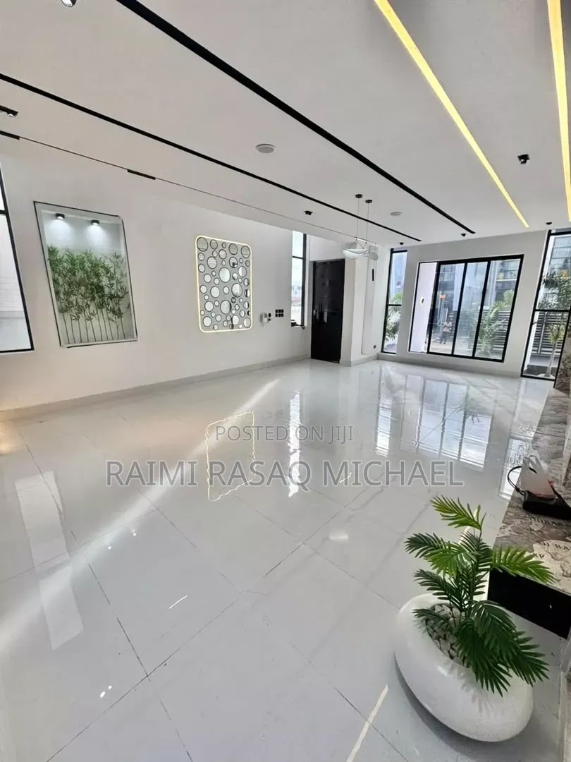 Furnished 5bdrm Duplex in Lekki Palm City for sale