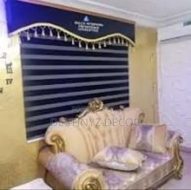 Glossy Window Blinds