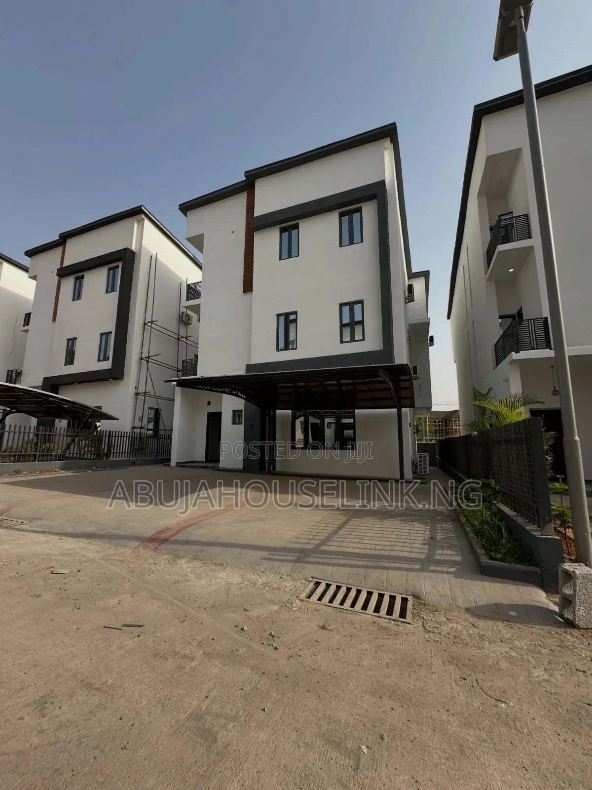 5bdrm Duplex in Kado Main Abuja for sale