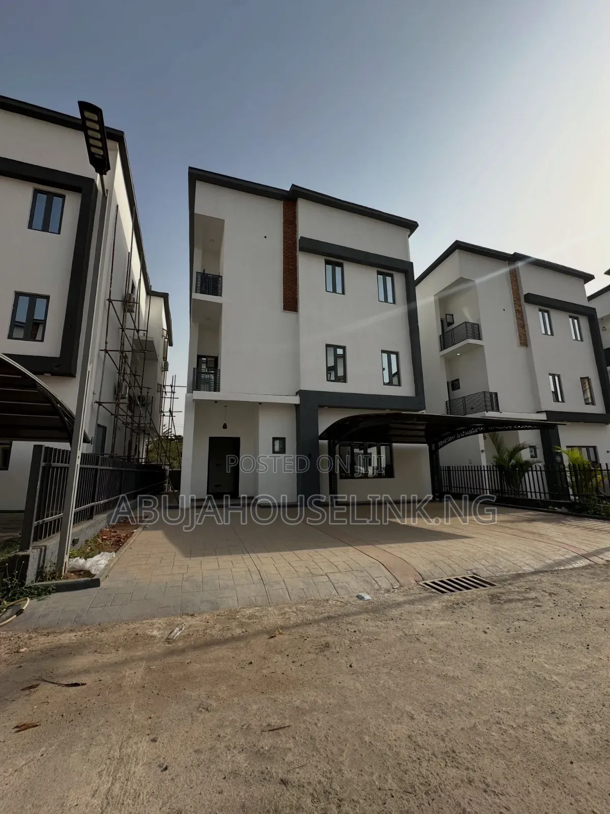 5bdrm Duplex in Kado Main Abuja for sale